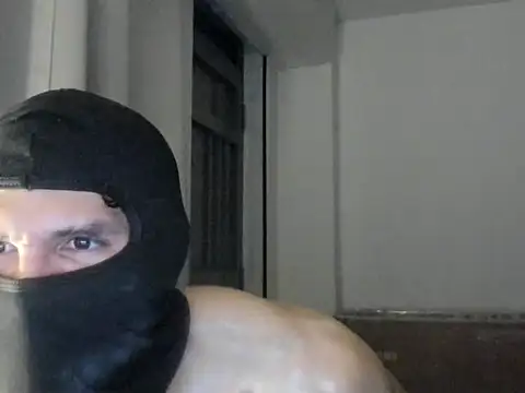 Snapshot of mysterious_muscles chatting on July 2026 11:28:01 PM mysterious muscles online show from July 2026 11:28:01 PM