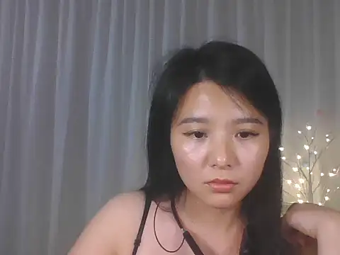 Snapshot of Youyou-uu chatting on May 2026 10:20:02 AM Youyou-uu online show from May 2026 10:20:02 AM
