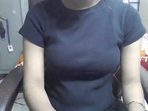 Snapshot of Maanvi_Gill chatting on June 2026 03:36:01 PM Maanvi Gill online show from June 2026 03:36:01 PM