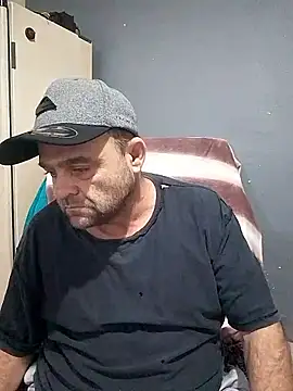 Snapshot of CasalCoupeBrasil chatting on June 2026 04:36:02 AM CasalCoupeBrasil online show from June 2026 04:36:02 AM