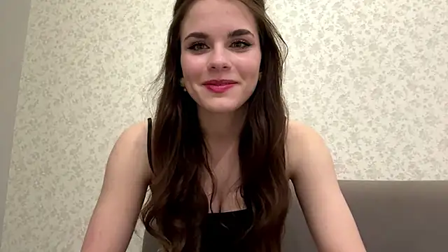 Snapshot of JeniceSourwine chatting on May 2026 08:14:01 PM JeniceSourwine online show from May 2026 08:14:01 PM