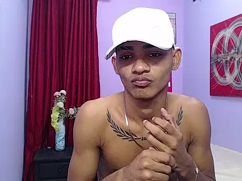 Snapshot of black_twinks chatting on May 2026 04:10:01 AM black twinks online show from May 2026 04:10:01 AM