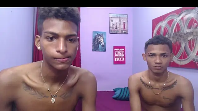 Snapshot of black_twinks chatting on May 2026 01:50:02 PM black twinks online show from May 2026 01:50:02 PM