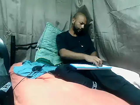 Camodick online show from April 2026 04:32:02 PM