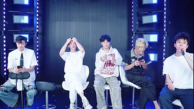 YD-Boy online show from June 2026 11:43:01 AM