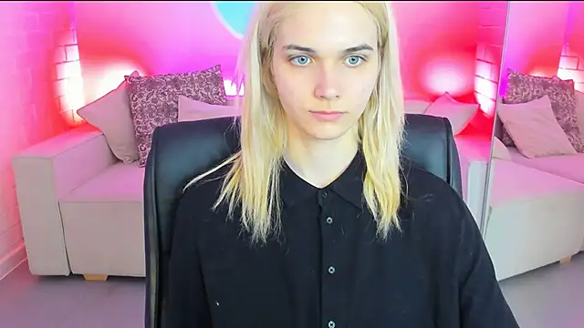 DanaWint online show from May 2026 09:03:01 AM