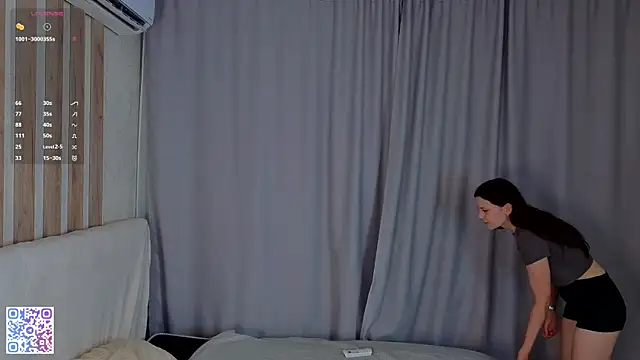 Snapshot of FlorancePistilli chatting on June 2026 01:52:02 AM FlorancePistilli online show from June 2026 01:52:02 AM