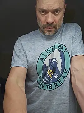 Snapshot of DaddyMarlboro chatting on May 2026 07:32:01 PM DaddyMarlboro online show from May 2026 07:32:01 PM