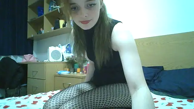 Snapshot of goddesslucyy chatting on June 2026 11:02:02 PM goddesslucyy online show from June 2026 11:02:02 PM