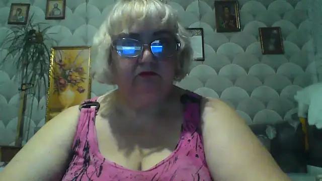 MarinaFarina53 online show from June 2026 07:07:01 PM