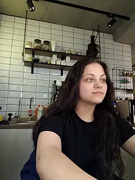 Snapshot of Molli_lii chatting on May 2026 12:21:02 PM Molli lii online show from May 2026 12:21:02 PM