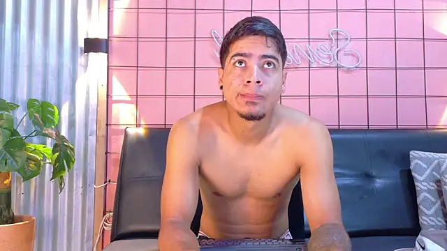 criss hardcock  online show from May 2026 01:17:02 PM