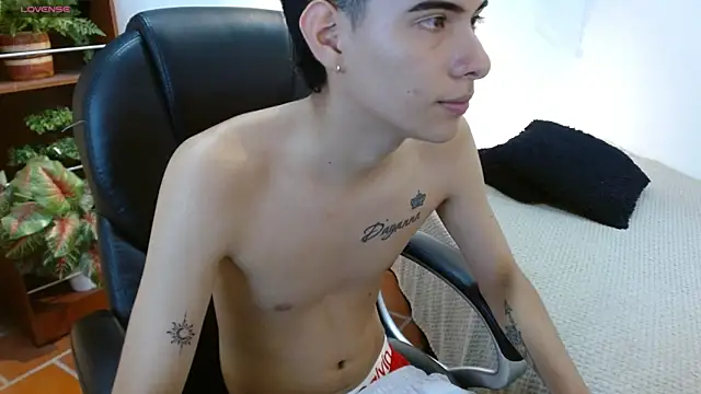 Snapshot of mateo_daza chatting on May 2026 09:31:01 PM mateo daza online show from May 2026 09:31:01 PM