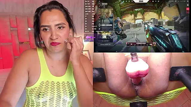 Snapshot of VanessaSuarez_ chatting on May 2026 04:34:01 PM VanessaSuarez online show from May 2026 04:34:01 PM