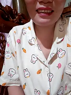 Snapshot of -Trici- chatting on June 2026 01:17:01 AM -Trici- online show from June 2026 01:17:01 AM