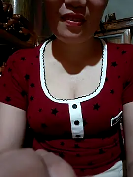 Snapshot of -Trici- chatting on July 2026 11:07:01 AM -Trici- online show from July 2026 11:07:01 AM