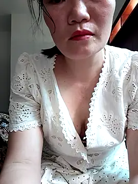 Snapshot of -Trici- chatting on July 2026 09:13:01 AM -Trici- online show from July 2026 09:13:01 AM