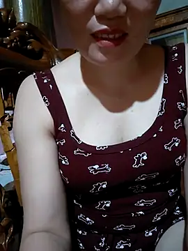 Snapshot of -Trici- chatting on July 2026 12:23:01 PM -Trici- online show from July 2026 12:23:01 PM
