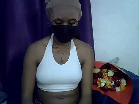 Snapshot of Ginnah_ chatting on June 2026 04:08:02 PM Ginnah online show from June 2026 04:08:02 PM
