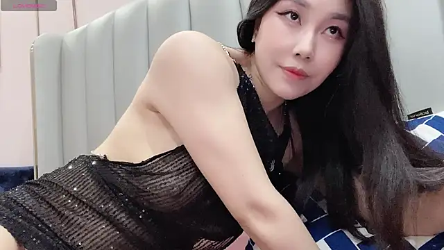 Snapshot of Emma_qiqi chatting on July 2026 05:10:02 AM Emma qiqi online show from July 2026 05:10:02 AM