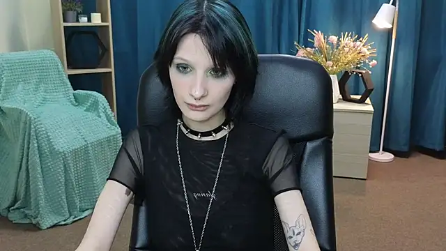 Snapshot of PearleneBolfa chatting on May 2026 04:15:02 PM PearleneBolfa online show from May 2026 04:15:02 PM