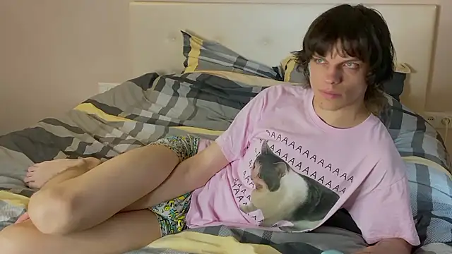 Snapshot of jjust_justin chatting on July 2026 02:45:02 PM jjust justin online show from July 2026 02:45:02 PM
