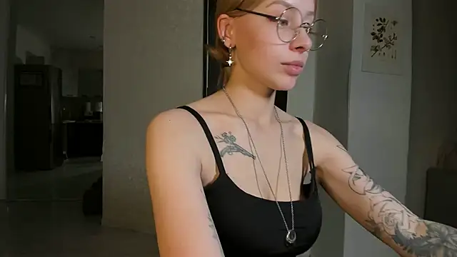 Snapshot of Jane_Bright chatting on December 2024 06:24:02 PM Jane Bright online show from December 2024 06:24:02 PM