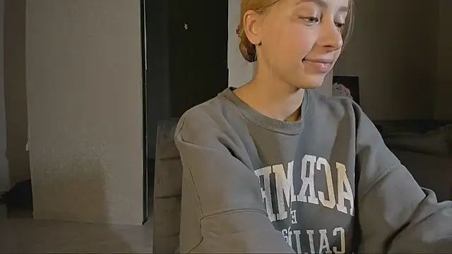 Snapshot of Jane_Bright chatting on February 2025 08:39:01 PM Jane Bright online show from February 2025 08:39:01 PM