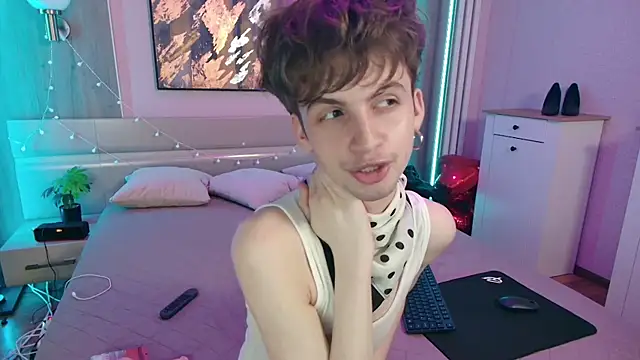 Snapshot of Bimbo_boy_ chatting on May 2026 02:12:01 PM Bimbo boy online show from May 2026 02:12:01 PM