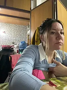Snapshot of AllisonLove2 chatting on July 2026 06:56:01 PM AllisonLove2 online show from July 2026 06:56:01 PM