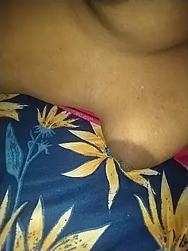 Snapshot of deshi_bhabi_sona chatting on May 2026 05:31:01 PM deshi bhabi sona online show from May 2026 05:31:01 PM