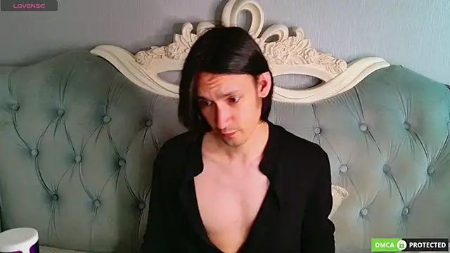 CalvinChapman online show from June 2026 07:00:02 AM