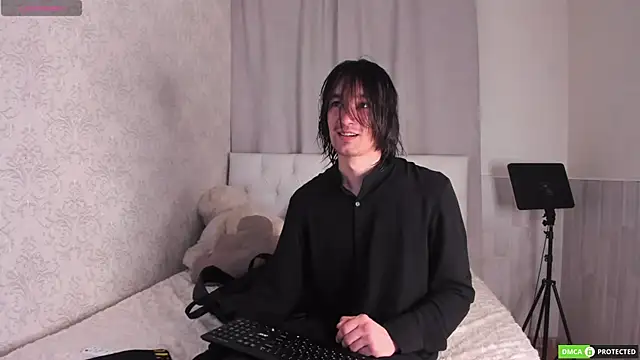 CalvinChapman online show from July 2026 03:13:01 AM