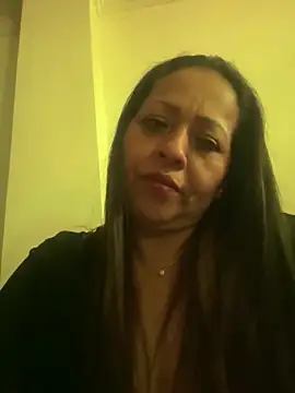 Snapshot of katialatimaecha chatting on June 2026 04:15:02 AM katialatimaecha online show from June 2026 04:15:02 AM