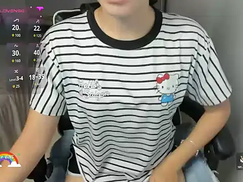 Snapshot of Linh_smile_ chatting on July 2026 02:57:01 PM Linh smile online show from July 2026 02:57:01 PM