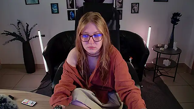 lanafitch online show from June 2026 10:51:02 AM