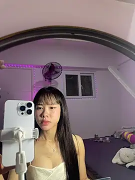 Lov3lily online show from June 2026 10:21:02 AM