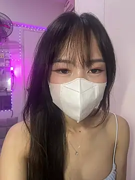 Lov3lily online show from August 2026 03:21:02 PM