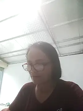 Vieekee online show from June 2026 12:24:02 AM