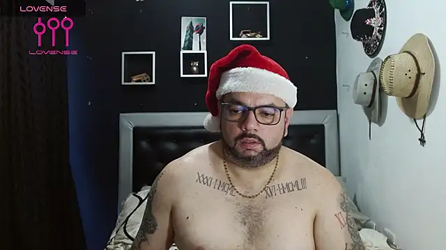 Snapshot of perverseveteranmanxxx chatting on December 2024 05:11:02 PM perverseveteranmanxxx online show from December 2024 05:11:02 PM