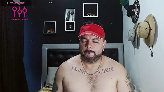 Snapshot of perverseveteranmanxxx chatting on December 2024 07:57:01 PM perverseveteranmanxxx online show from December 2024 07:57:01 PM