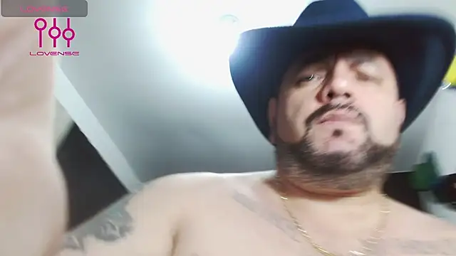 Snapshot of perverseveteranmanxxx chatting on December 2024 06:02:02 AM perverseveteranmanxxx online show from December 2024 06:02:02 AM