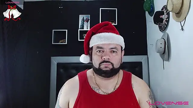 Snapshot of perverseveteranmanxxx chatting on December 2024 01:27:01 AM perverseveteranmanxxx online show from December 2024 01:27:01 AM