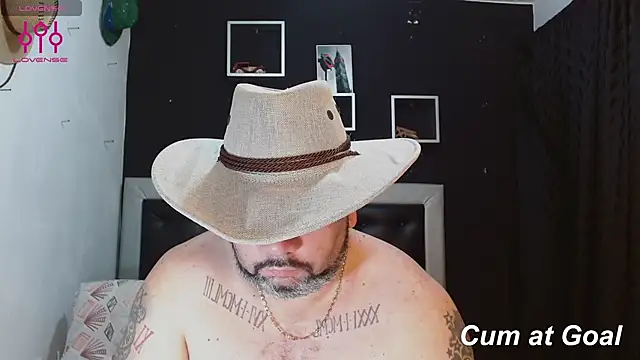 Snapshot of perverseveteranmanxxx chatting on January 2025 12:26:01 PM perverseveteranmanxxx online show from January 2025 12:26:01 PM