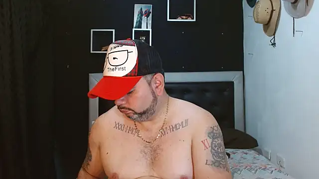 Snapshot of perverseveteranmanxxx chatting on February 2025 09:57:01 PM perverseveteranmanxxx online show from February 2025 09:57:01 PM