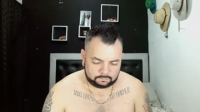 Snapshot of perverseveteranmanxxx chatting on February 2025 10:42:01 PM perverseveteranmanxxx online show from February 2025 10:42:01 PM