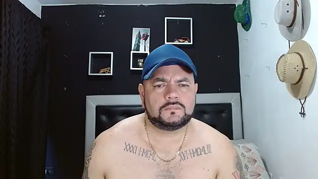 Snapshot of perverseveteranmanxxx chatting on February 2025 01:08:02 PM perverseveteranmanxxx online show from February 2025 01:08:02 PM