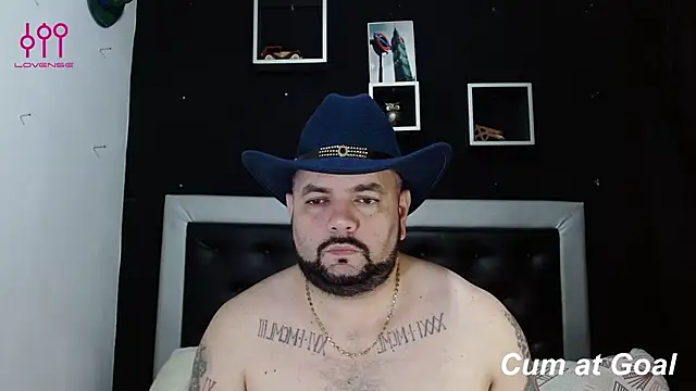 Snapshot of perverseveteranmanxxx chatting on February 2025 01:22:01 AM perverseveteranmanxxx online show from February 2025 01:22:01 AM