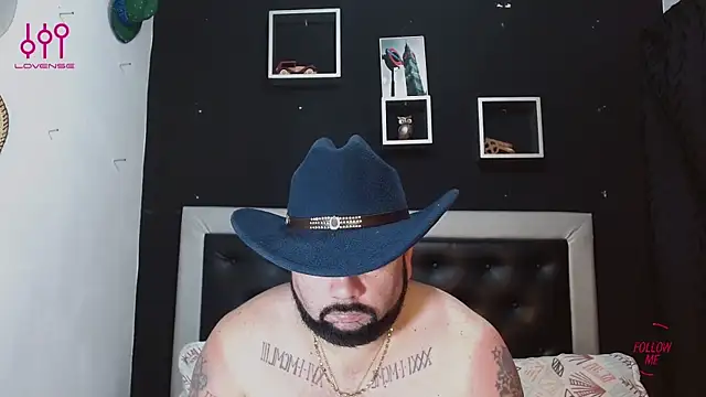 Snapshot of perverseveteranmanxxx chatting on February 2025 11:12:02 PM perverseveteranmanxxx online show from February 2025 11:12:02 PM