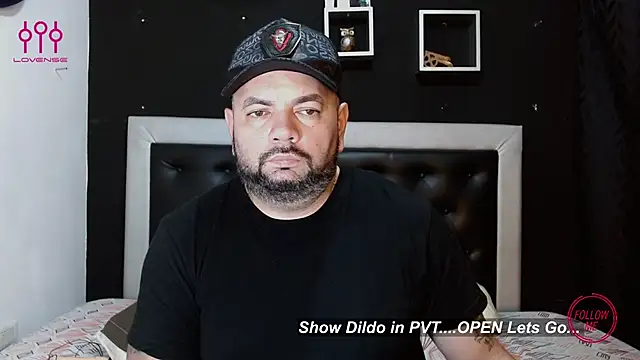 Snapshot of perverseveteranmanxxx chatting on March 2025 11:53:02 PM perverseveteranmanxxx online show from March 2025 11:53:02 PM